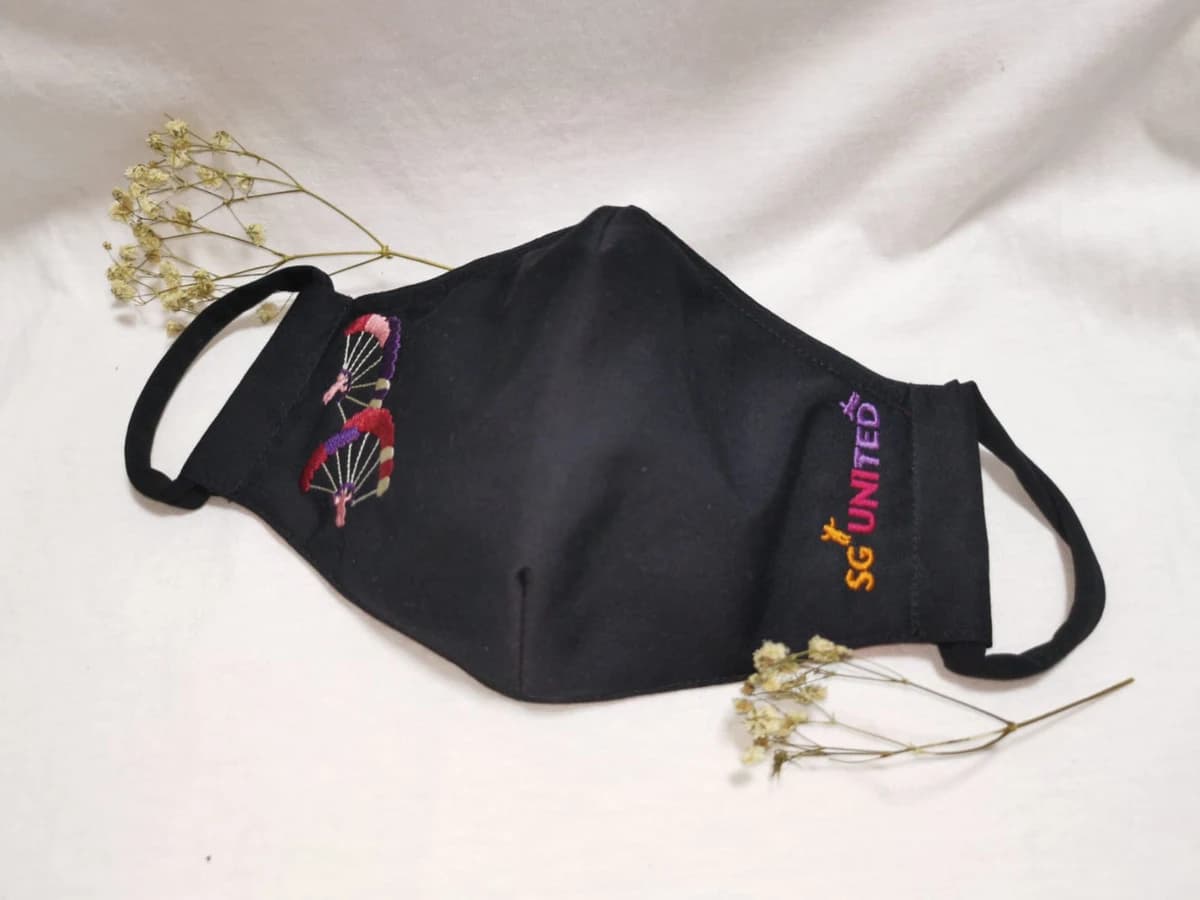 Flying Floral Black